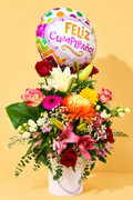 Caja de Flores variadas + Globo